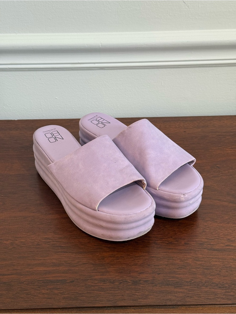 Lavender Platform Sandals - Women 7 - Picture 2 of 5